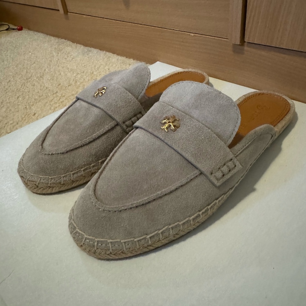 New Tory Burch Gray Slides Size 7